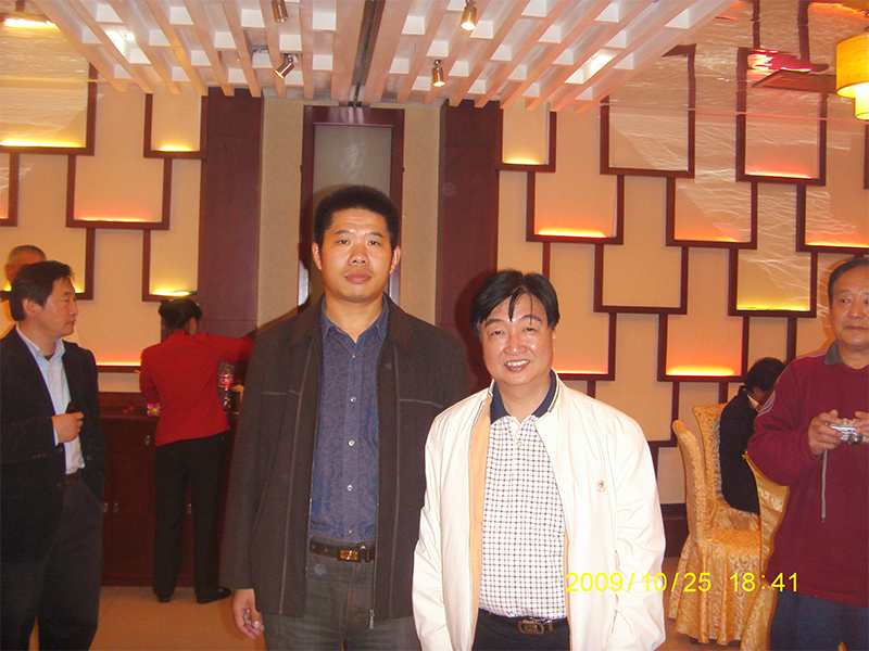中國(guó)民族打擊樂(lè)學(xué)會(huì)年會(huì)于陳佐輝（原廣東民族樂(lè)團(tuán)團(tuán)長(zhǎng)）合影留念.JPG